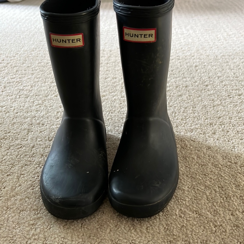 Boys black hunter rain boots